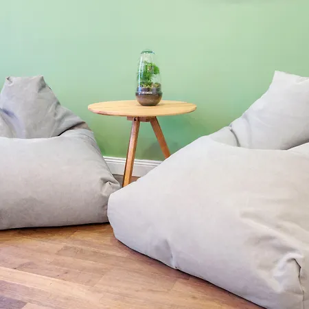 Becozy Self Check-In Pop-Up Hotel Basel-2
